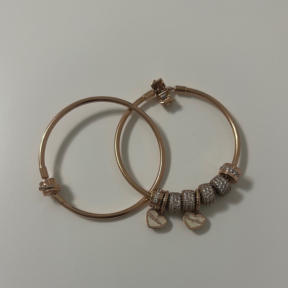 Elegant Gold-Tone Heart Charm Bangle Set